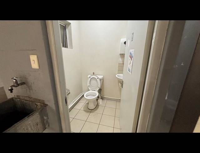 BUSINESS PROPERTY TO RENT IN NORTHGATE ISLAND